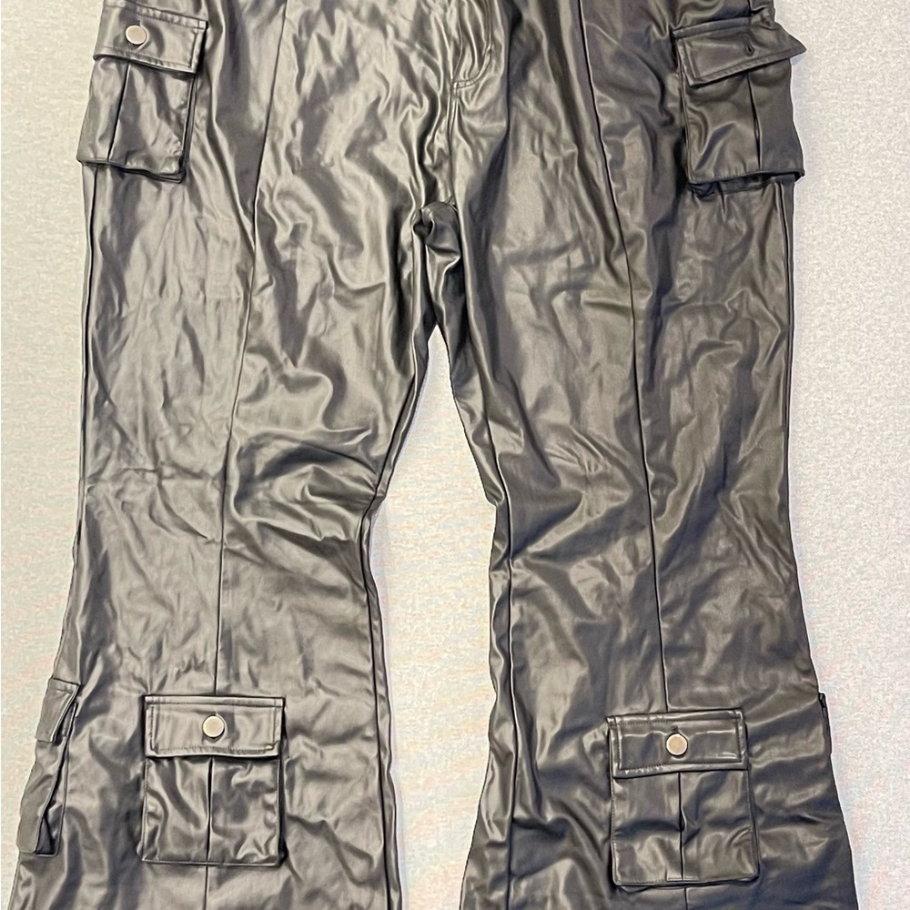 Fashion Nova Faux Leather Flared Cargo‎ Pants Black Pockets Women | SIZE 2XL